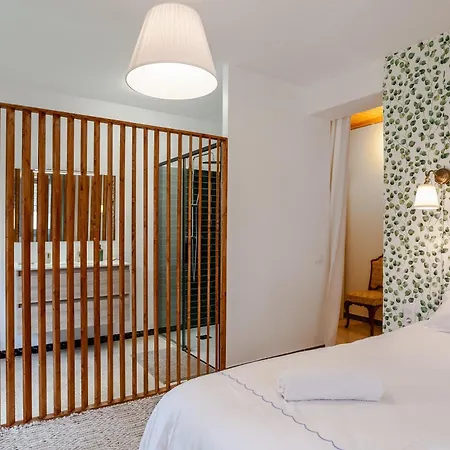 Casa Con Piscina En *